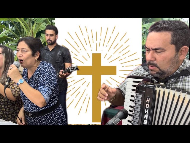 🇨🇺 Mass at a humble church in Morón. Cuba.