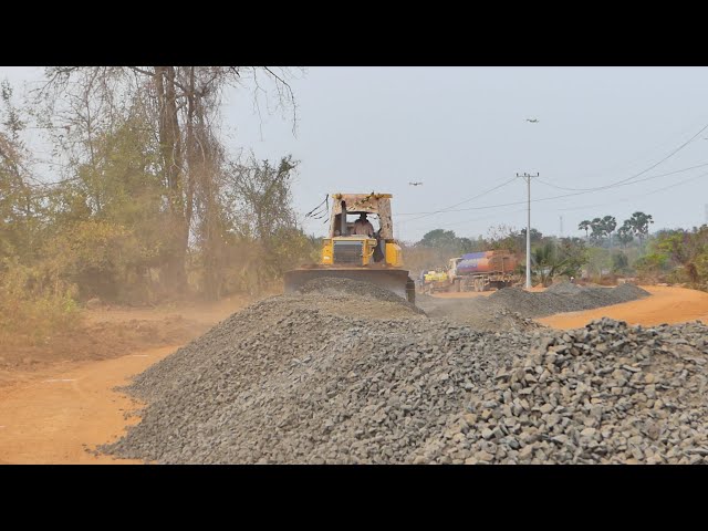 Wow Amazing When Bulldozer machine Pushing Stone Long distances difficult to clear.