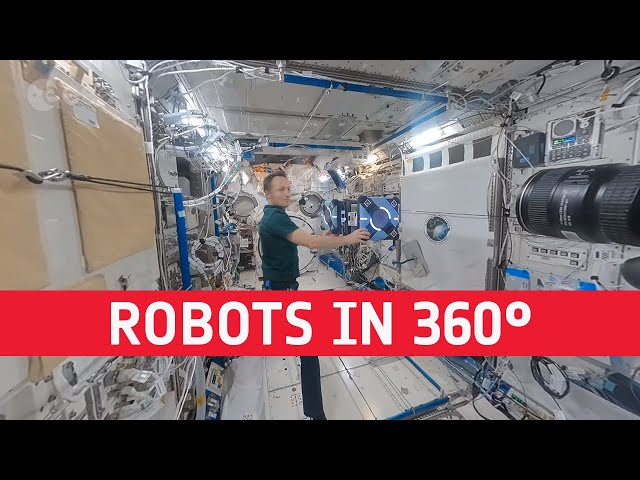 Astrobee robots in 360° | Cosmic Kiss