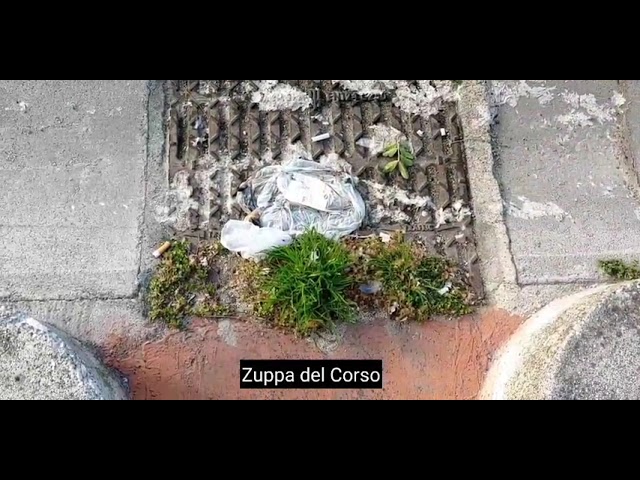 Zuppa del Corso, degrado Napoli.