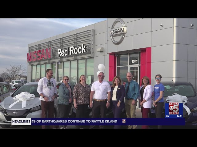 Red Rock Nissan awards D51 teachers