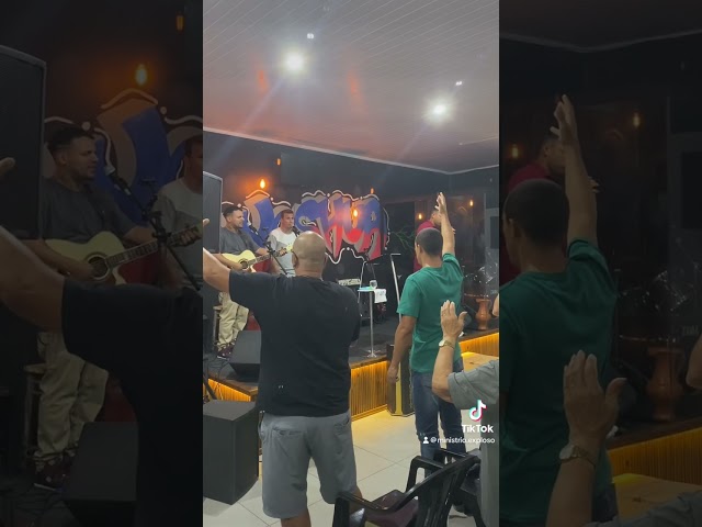 Culto ministério explosão de fé