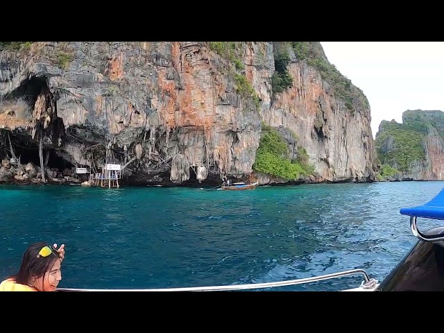 Exploring Thailand on The Speedboat