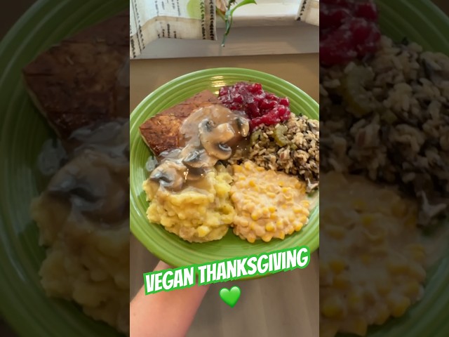 7 vegan dishes I made on #Thanksgiving Day -- or should I say #Thanksliving? 🌱