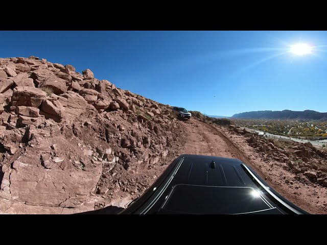 2022 Jeep Grand Cherokee Trailhawk Off Road Moab