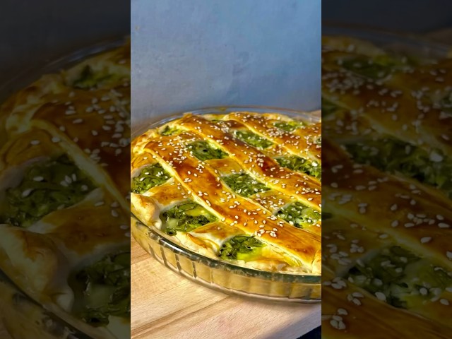 How to make THE BEST Greek Spinach Pie / SPANAKOPITA