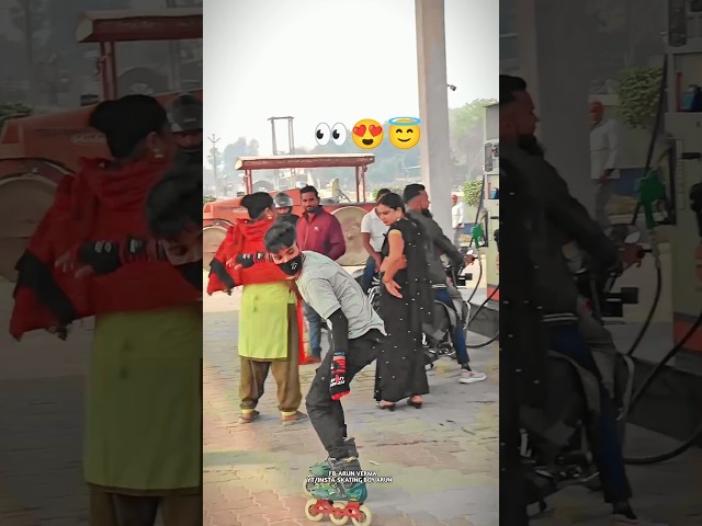 Petrol pump ⛽ girls reaction 👀👀 #skating #viral #shorts #girls #reaction #amazing #arunskater