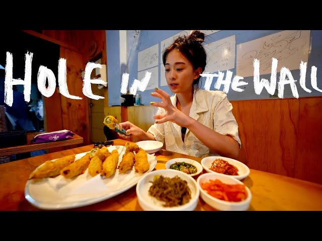 24hr KOREAN STREET FOOD in ITAEWON (like a local)