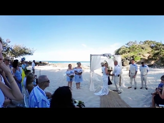 Gold Coast Beach Wedding Ceremony Video in Virtual Reality 360 Degree by Red Tulip Photography