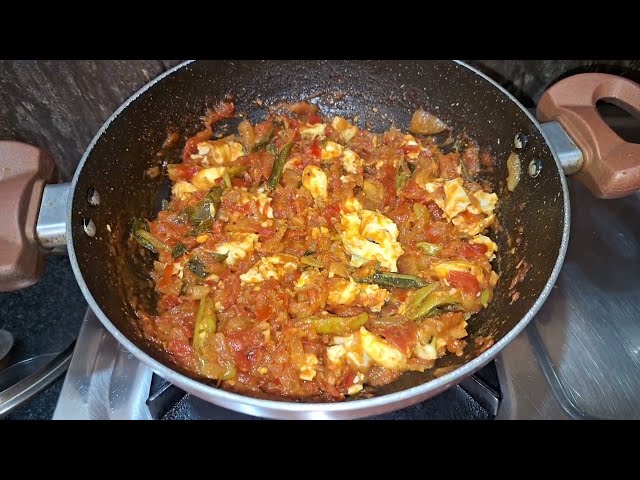 #Onion Egg Tomato Curry