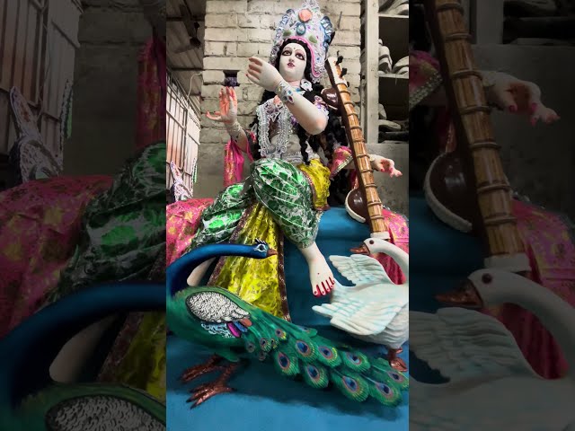 SARASWATI MURTI AT SILPA BHARATI GORA CHAND PAUL AND SONS || KUMARTULI  #hindufestival