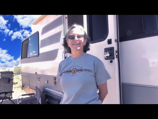 RV Tour Solo Woman Living in a Lazy Daze Class C RV