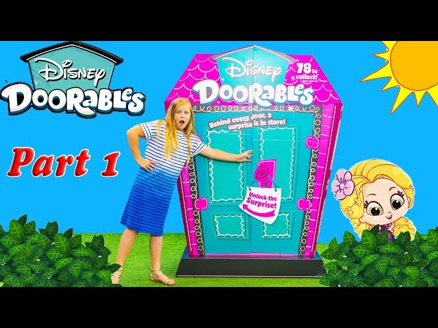 Assistant Discovers Disney Doorables with Tangled Rapunzel and Minnie Mouse Part 1