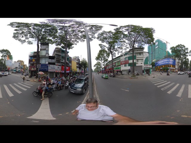 360° Video - Ho-Chi-Minh-City traffic chaos