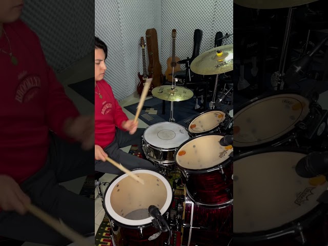 EJERCICIO FÁCIL DE BATERÍA #baterista #musica #drummer