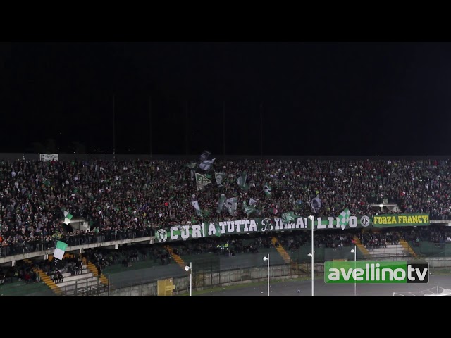 TIFO DA LUPI/Avellino-Spezia 1-0 (11 Maggio)