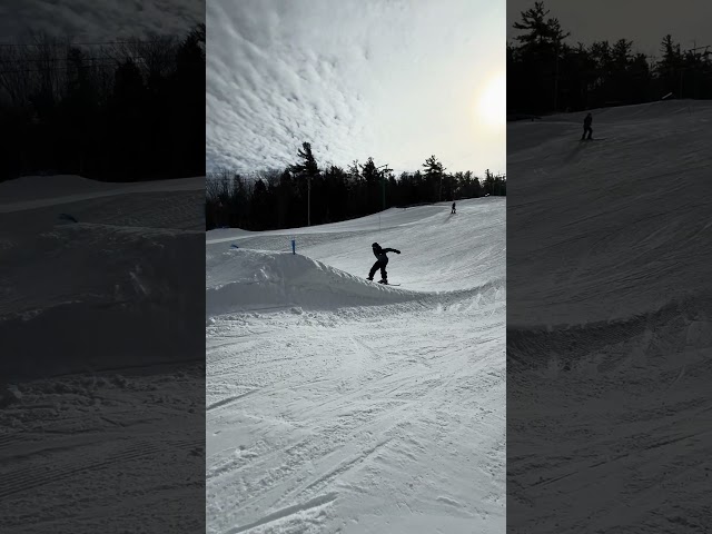 My friend tries a backflip 💀 | #skiing #backflip #fyp #parkskiing #skijumps @jerryofthedayofficial