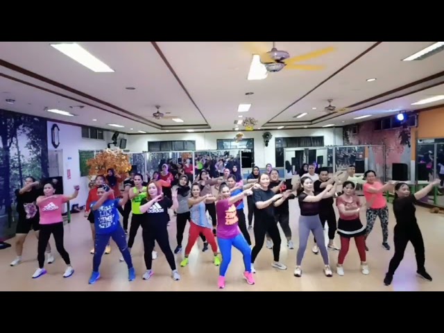 ZUMBA || SENAM KREASI || BLAKA_SOLO || YEN'S ZUMBA LOVER'S || ZIN YENNY.M || HLC MERAUKE.