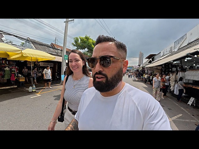 Inside Thailand’s Largest Weekend Market 🇹🇭 (Chatuchak)