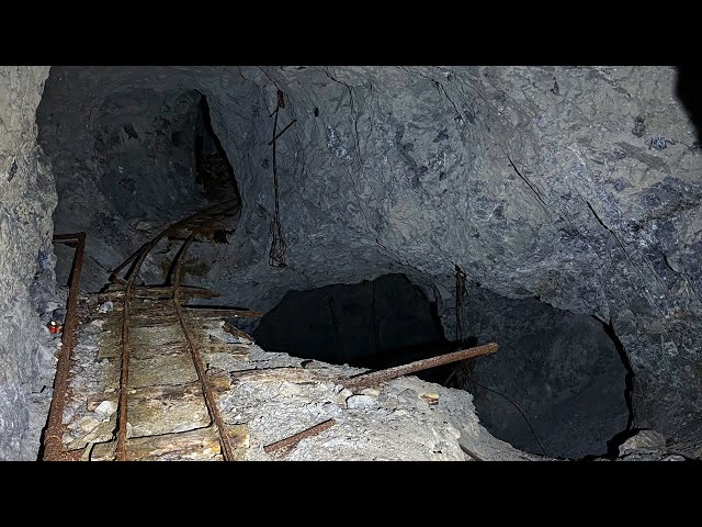 Buried for Decades, I dug into the Old No6 Mine!