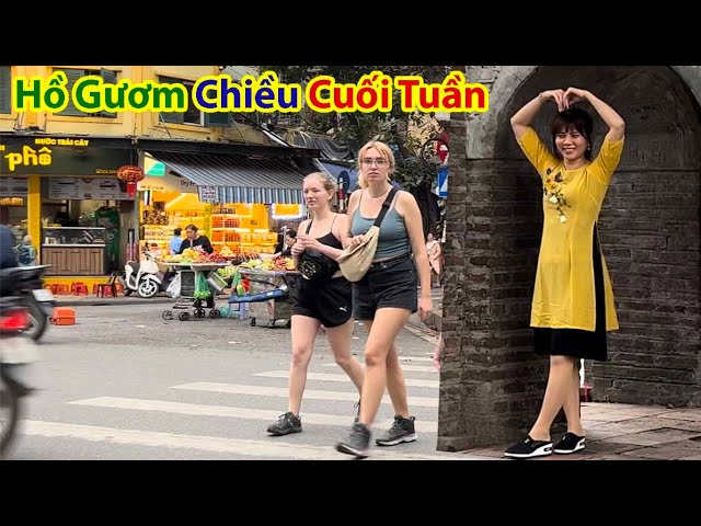 Vòng Qua Phố Tràng Tiền Hồ Gươm Chiều Cuối Tuần Tươi Đẹp