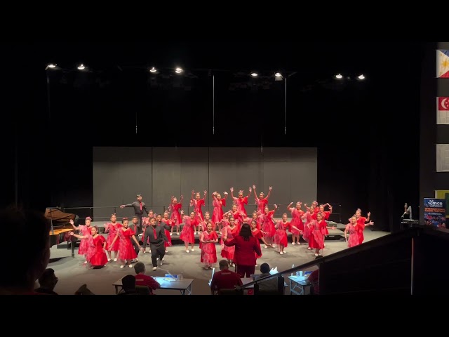 Penampilan SMP Bintang Timur Choir di Malaysia