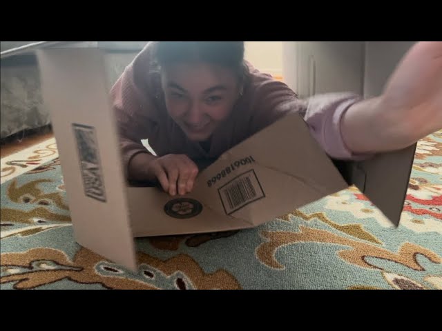 I MAILED MYSELF IN A BOX TO MY FRIENDS HOUSE(IT ACTUALLY WORKED)*TEARS*I ALMOST DIED