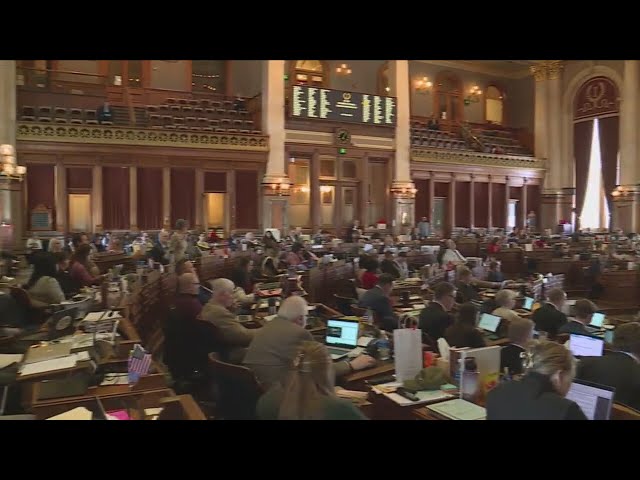 Iowa House Republicans pass 2.25% funding increase for schools