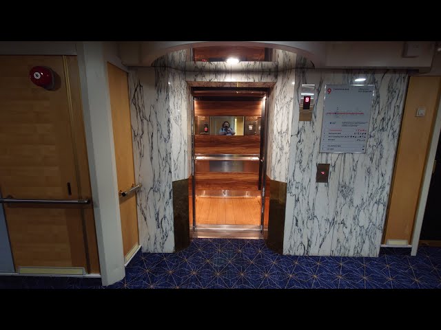 1989 DAN Elevator (Mod.) Marine Traction Elevator @ Viking Line M/S Cinderella