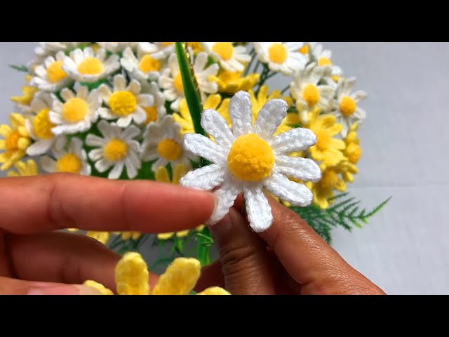 How To Crochet A Daisy Flower