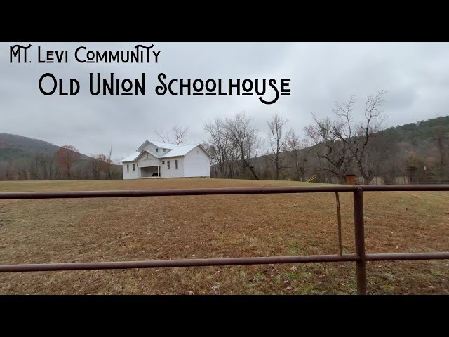 Old Union Schoolhouse In The Ozarks