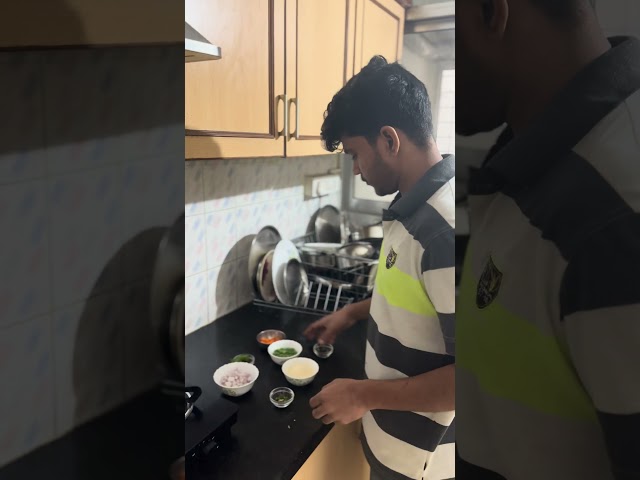 Aaj subah upma banaya gaya #shorts #minivlog #dailylife #bangalore #viral #shortvideo #youtubeshorts