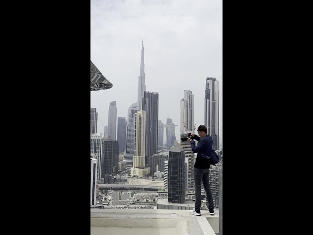 Framing the Burj Khalifa Like Never Before 🌟📷 #DubaiLife #IconicMoments #Travel #Fyp