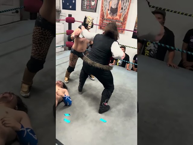 Dojo Match: Ultimo Gato Jr vs Auntie Hydie vs Chris Nagoya