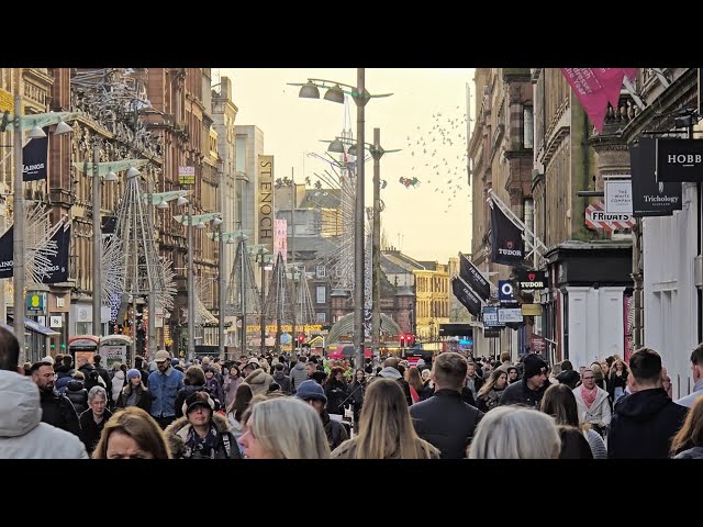 Watching the lovely people of GLASGOW *** Cityscapes & Sunday Vibes ***