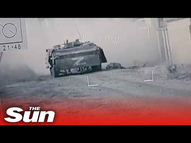 Ukrainian troops blow up and destroy Russian Z tank