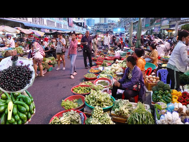 Cambodian Night Market Food Tour -  Foods Lifestyle And People Activities @ Orussey Market