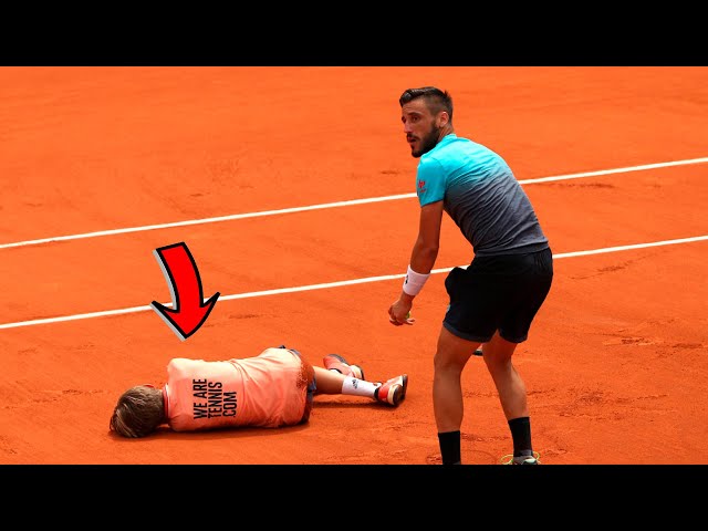 Tennis "100% Bizarre" Moments