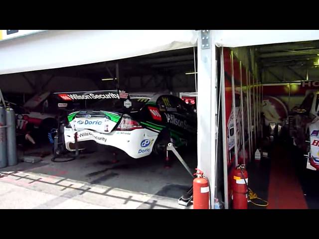 V8 Pit Walk after round 20A, Gold Coast Super GP