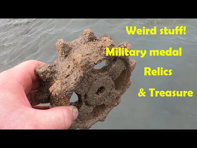 #62 Weird swimming hole stuff and treasure found metal detecting.  #treasure #metaldetecting #relics