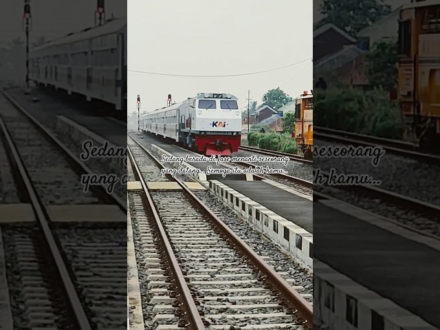 Menantikanmu... #statuskeretaapi #statuska #railway