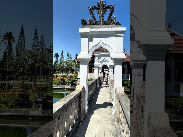 Bali | Ulun Danu Beratan Temple & Royal Palace On The Water