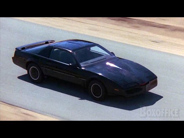 KITT Outruns A Flood | Knight Rider CLIP