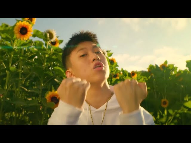 Rich Brian - Glow Like Dat