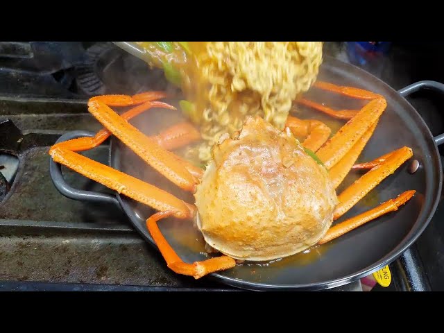 Crab ramen (noodle) cuisine Korean street food/Korean ramen cuisine