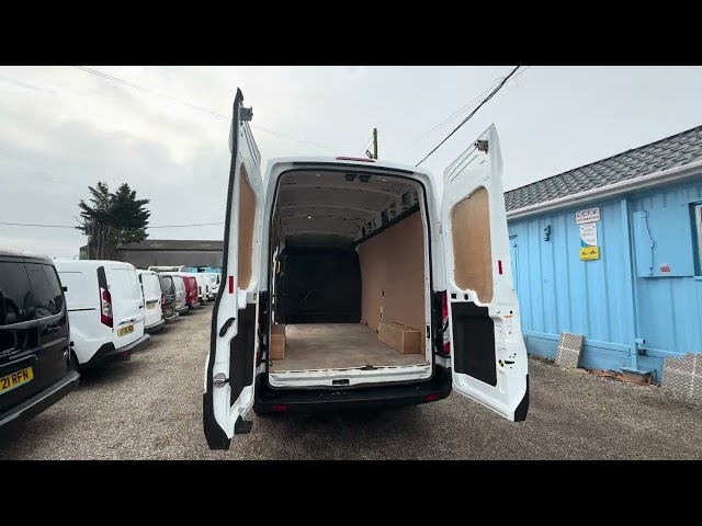 2022 (22 PLATE) FORD TRANSIT 350 LEADER ECOBLUE PANEL VAN ** AIR CON ** APPLE CARPLAY ** EURO 6 ULEZ