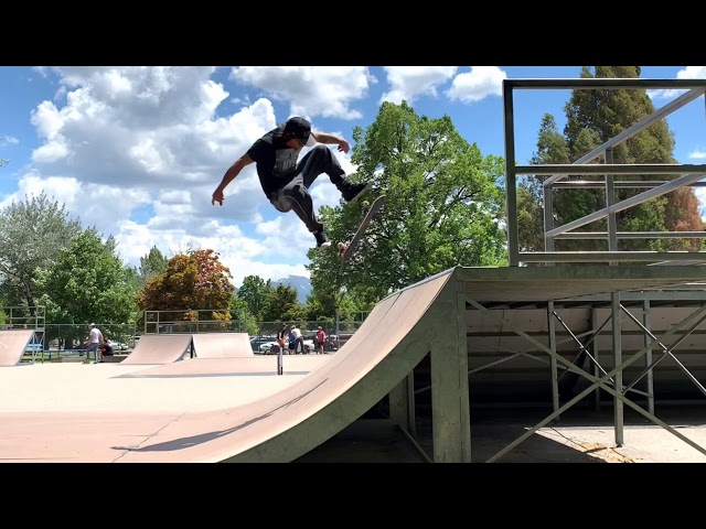 Do a Kickflip with Brad Beech