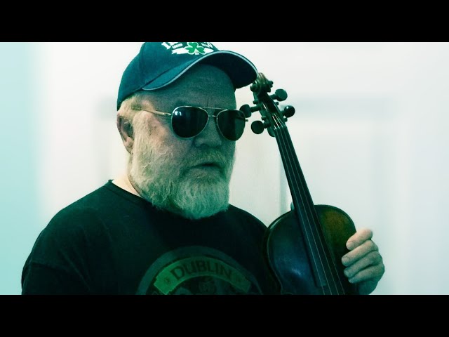 Lakeridge hospital I entertain patients,  fiddler enjoys his audience