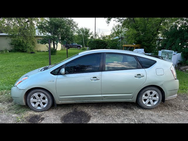 Toyota Prius 2nd Gen: Why did this Prius Need 3 HV batteries?