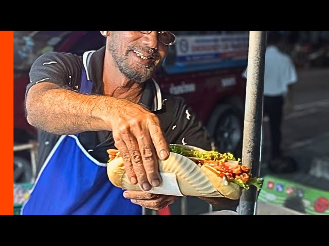 Grilled Chicken & Sausage Roti Sandwiches COOKED on the Streets of Koh Samui!